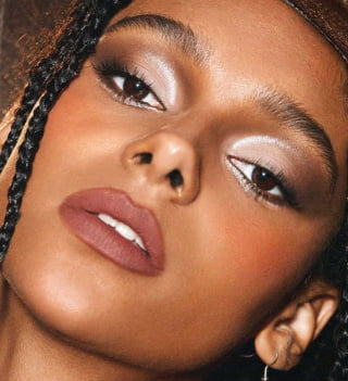 پالت سایه چشم 8 رنگ مدل Live To Roam شیگلم 4 پالت سایه چشم 8 رنگ مدل Live To Roam شیگلم - Image 4