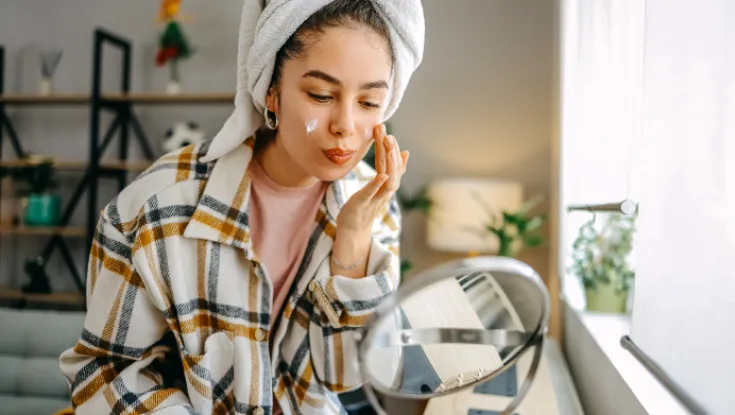 کرم مرطوب کننده و آبرسان 340 گرم سراوی CeraVe مناسب پوست خشک و خیلی خشک 5 کرم مرطوب کننده و آبرسان 340 گرم سراوی CeraVe مناسب پوست خشک و خیلی خشک - Image 5