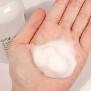 شوینده تنظیم pH و تقویت کننده سد دفاعی بانوان 300 میل ILLIYOON 5 شوینده متعادل کننده PH و تقویت کننده سد دفاعی بانوان ایلیون ILLIYOON Probiotics Skin Barrier pH Balanced Feminine Wash 1