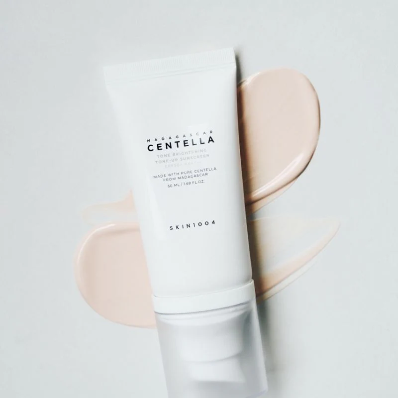کدام کرم ضد آفتاب سنتلا؟ معرفی 7 محصول فوق العاده 7 Madagascar Centella Tone Brightening Tone Up Sunscreen 50ml SKIN1004 4