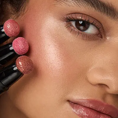 رژگونه مایع کیکو Plush Blush با اپلیکاتور اسفنجی 2 رژگونه مایع کیکو Plush Blush با اپلیکاتور اسفنجی - Image 2